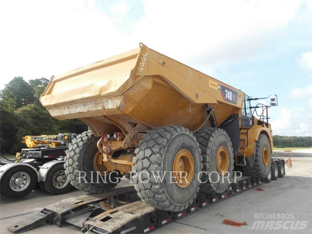 CAT 740GCTG Шарнирно-сочленённые самосвалы