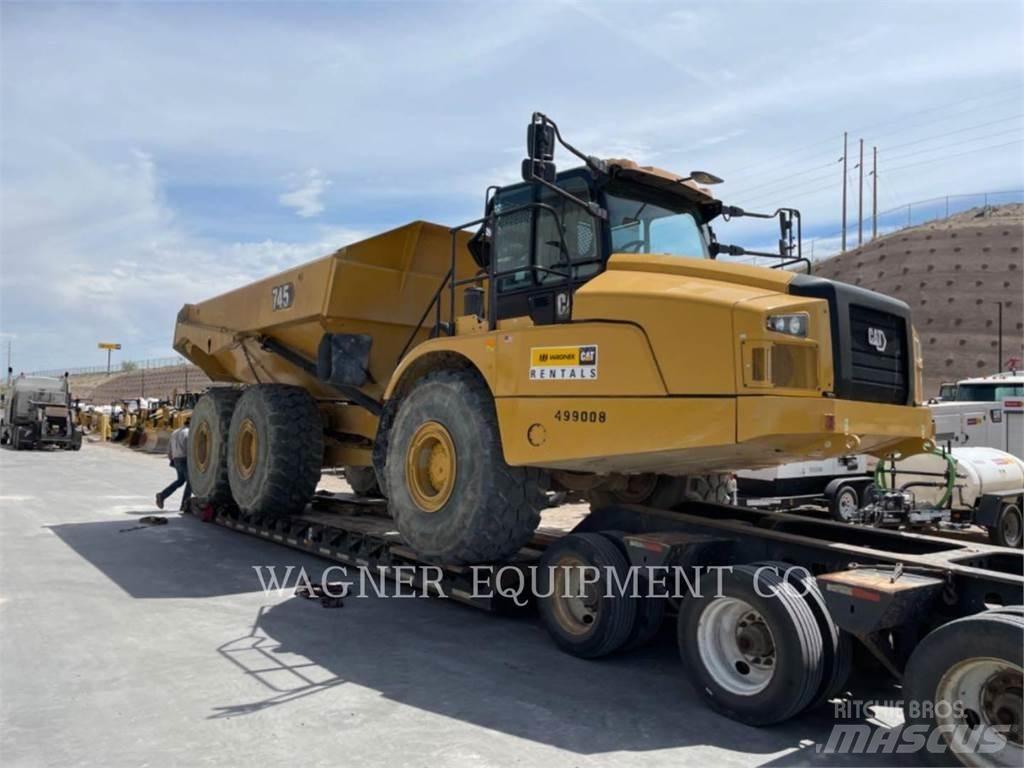 CAT 745 Шарнирно-сочленённые самосвалы