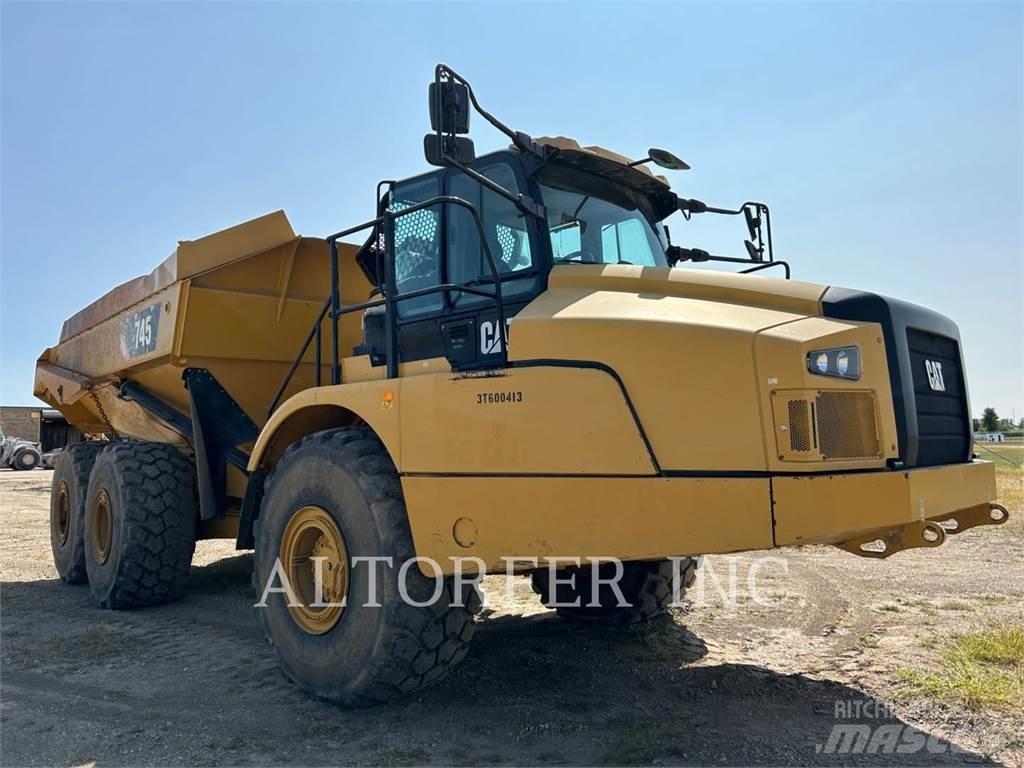 CAT 745 Шарнирно-сочленённые самосвалы