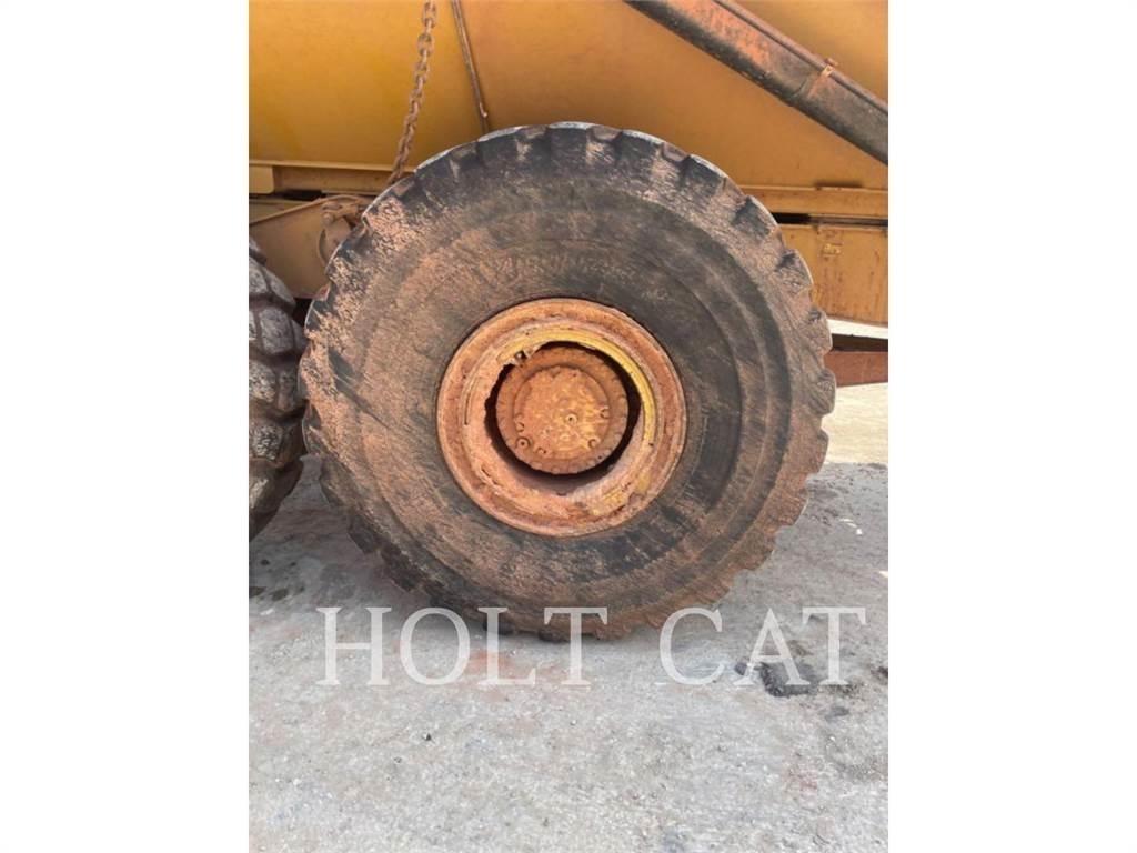 CAT 745 Шарнирно-сочленённые самосвалы