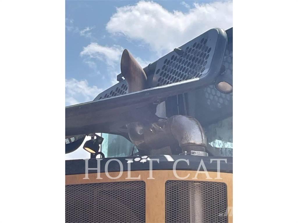 CAT 745 Шарнирно-сочленённые самосвалы