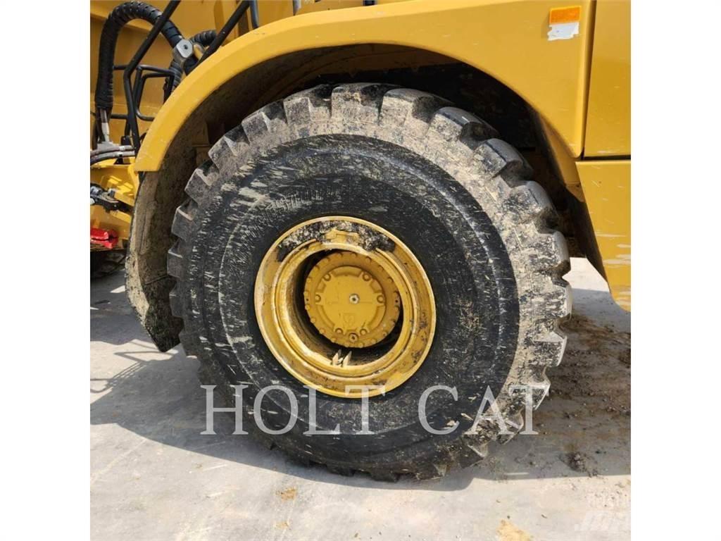CAT 745 Шарнирно-сочленённые самосвалы