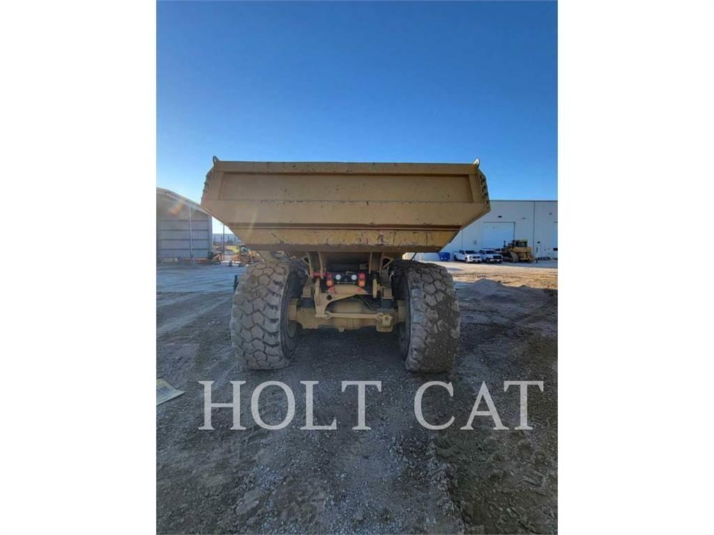 CAT 745 Шарнирно-сочленённые самосвалы