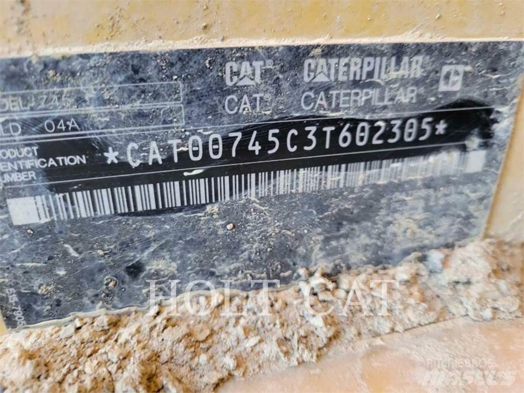 CAT 745 Шарнирно-сочленённые самосвалы