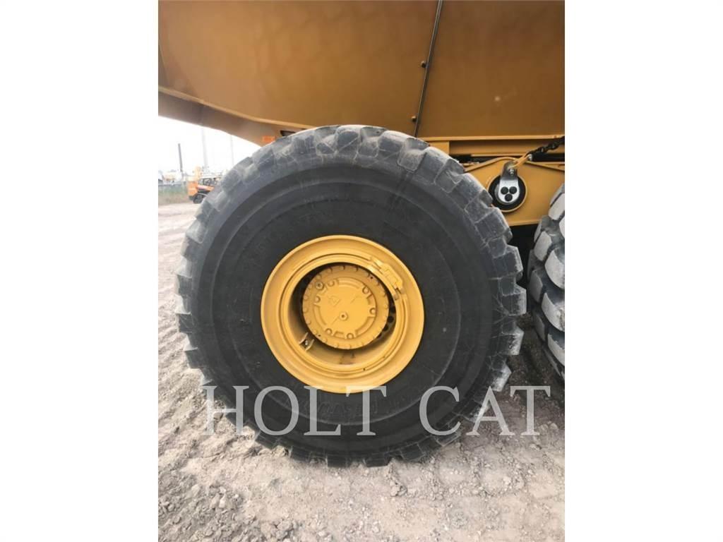 CAT 745 Шарнирно-сочленённые самосвалы