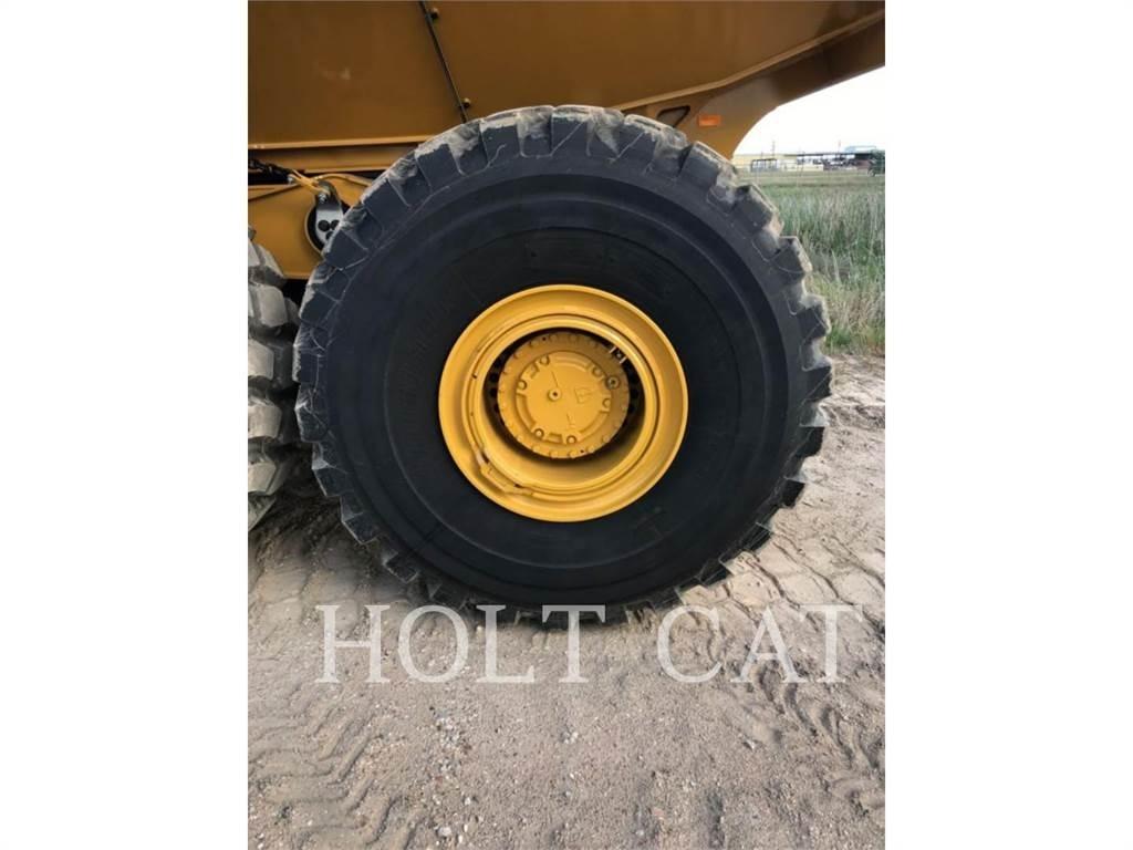 CAT 745 Шарнирно-сочленённые самосвалы