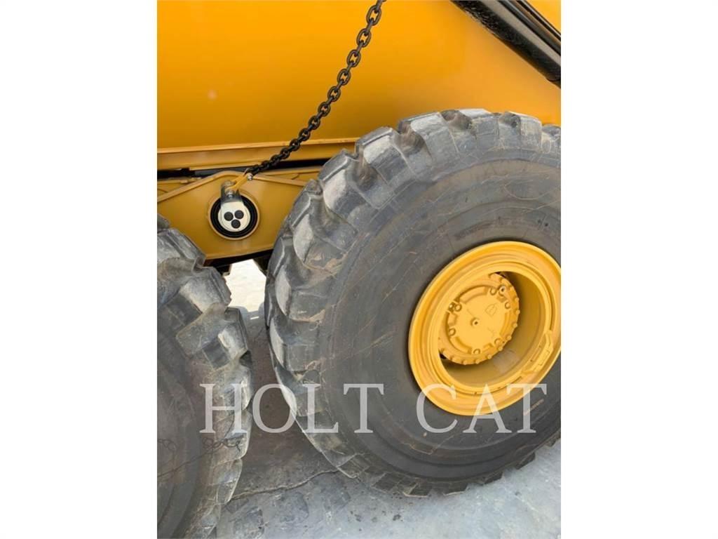 CAT 745 Шарнирно-сочленённые самосвалы