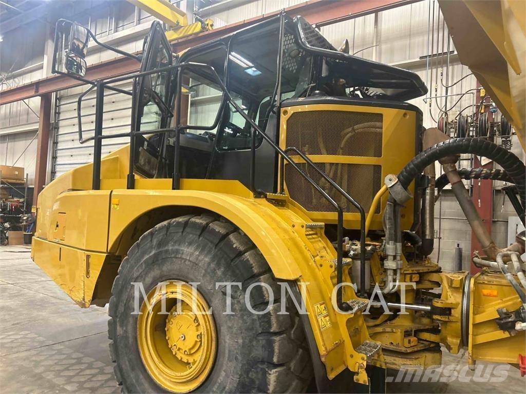 CAT 745 Шарнирно-сочленённые самосвалы