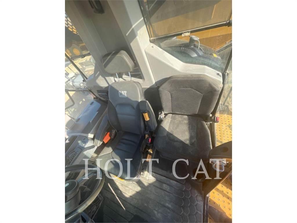 CAT 745 Шарнирно-сочленённые самосвалы