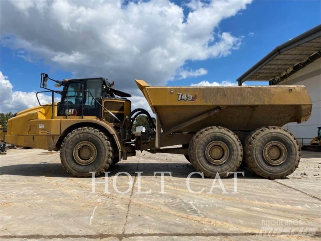 CAT 745 Шарнирно-сочленённые самосвалы