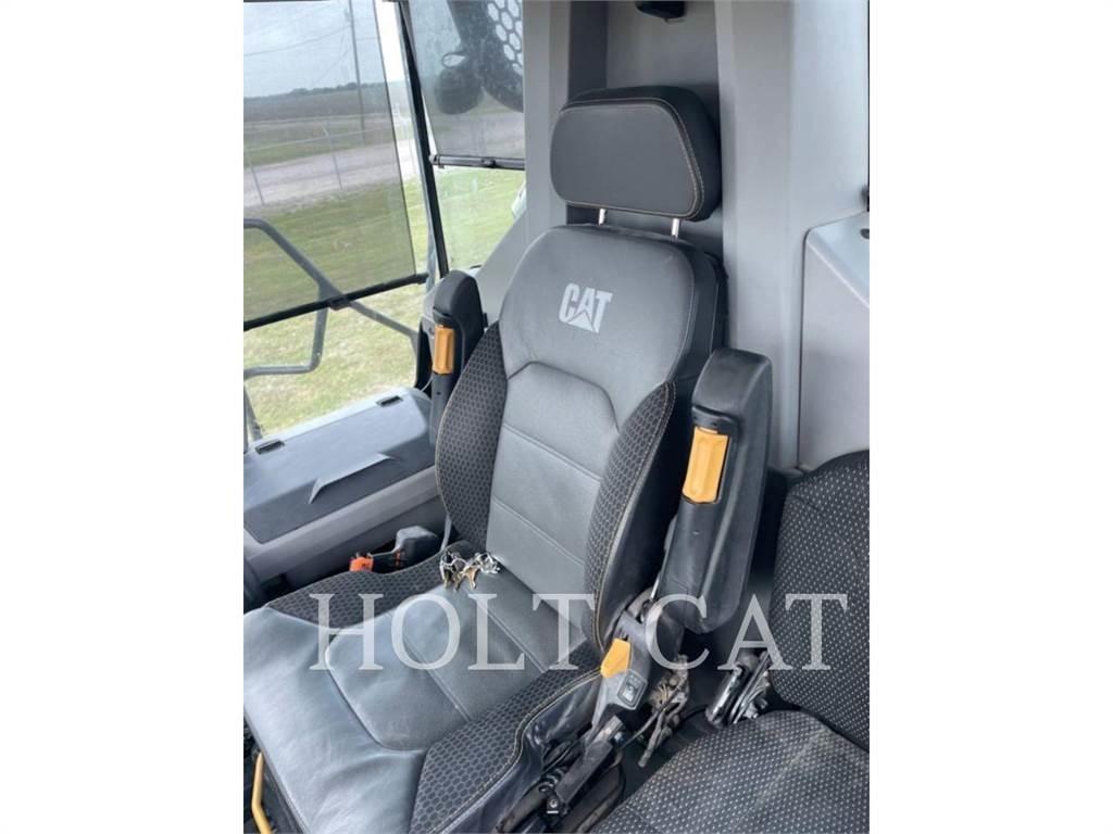 CAT 745 Шарнирно-сочленённые самосвалы