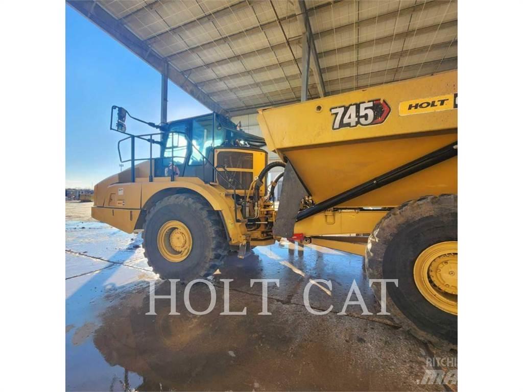 CAT 745 Шарнирно-сочленённые самосвалы