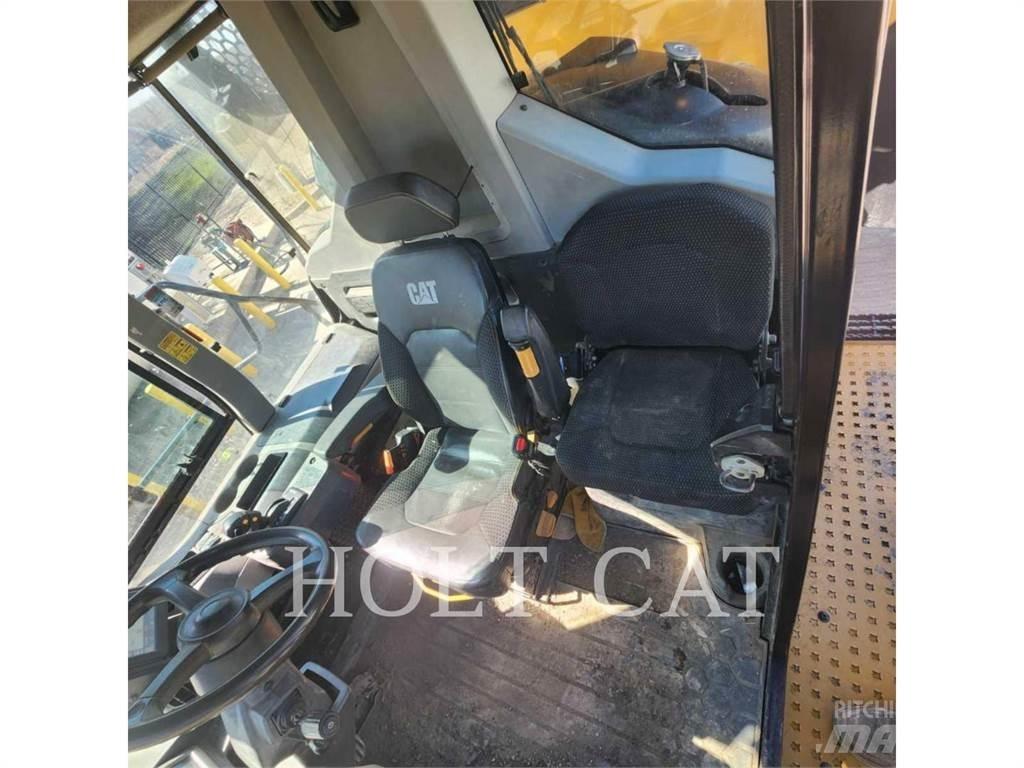 CAT 745 Шарнирно-сочленённые самосвалы