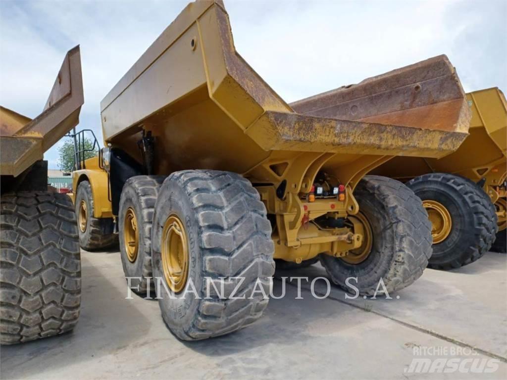 CAT 745 Шарнирно-сочленённые самосвалы