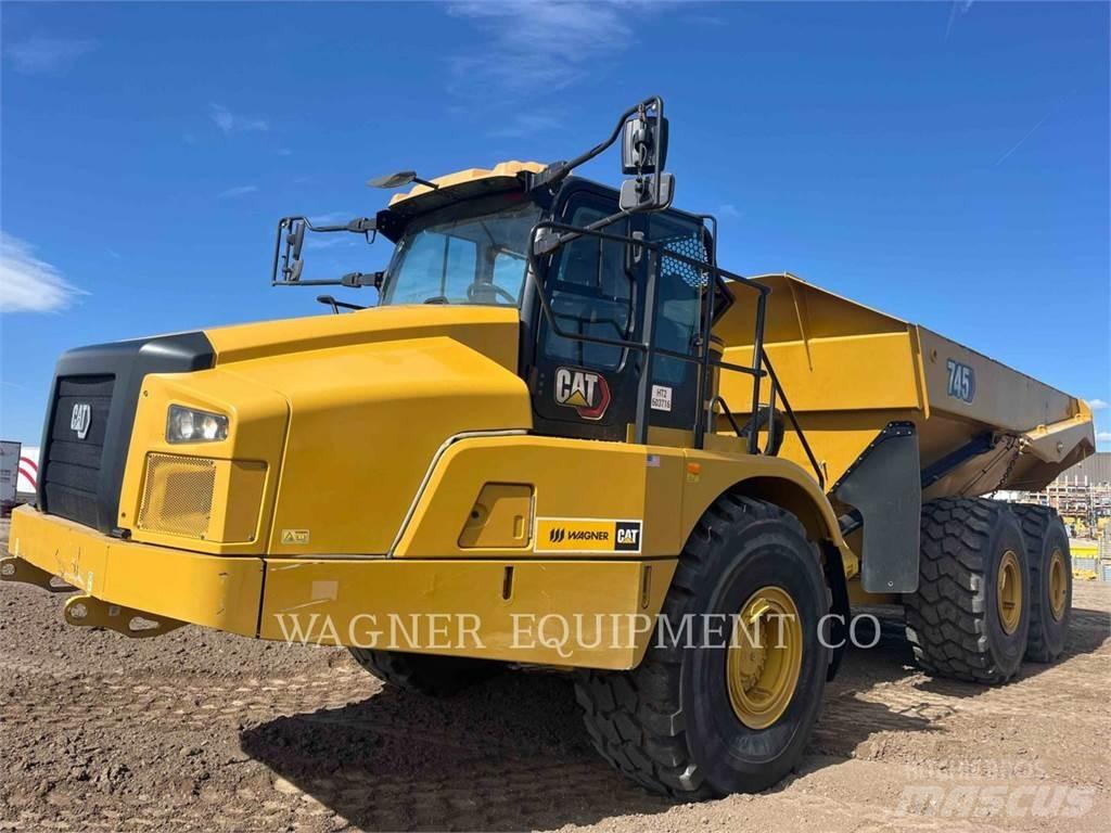 CAT 745 Шарнирно-сочленённые самосвалы
