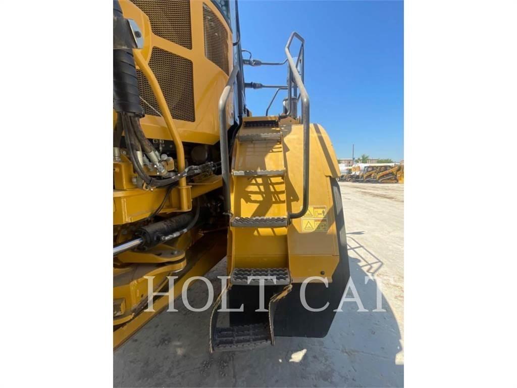 CAT 745 Шарнирно-сочленённые самосвалы