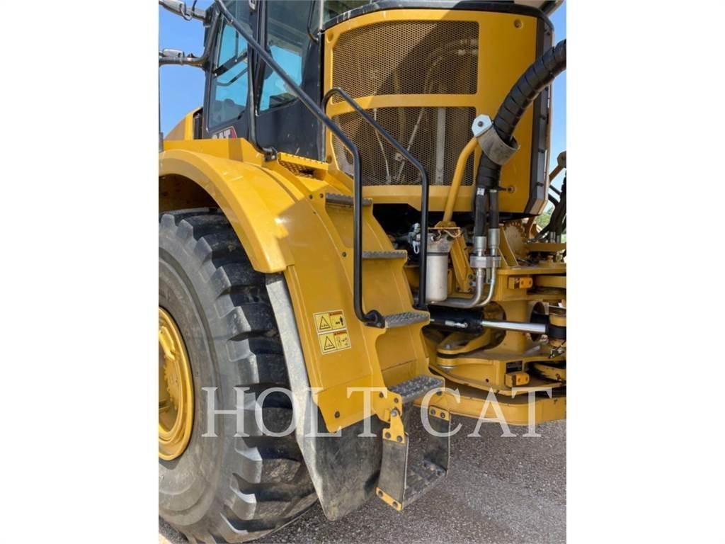 CAT 745 Шарнирно-сочленённые самосвалы