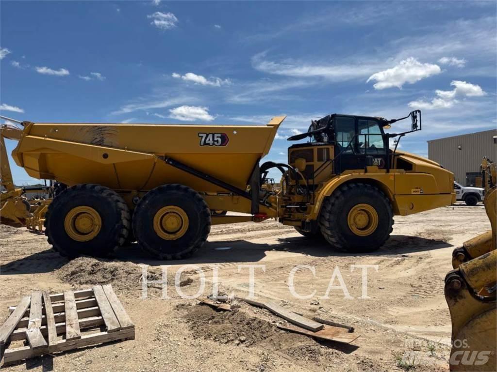 CAT 745 Шарнирно-сочленённые самосвалы