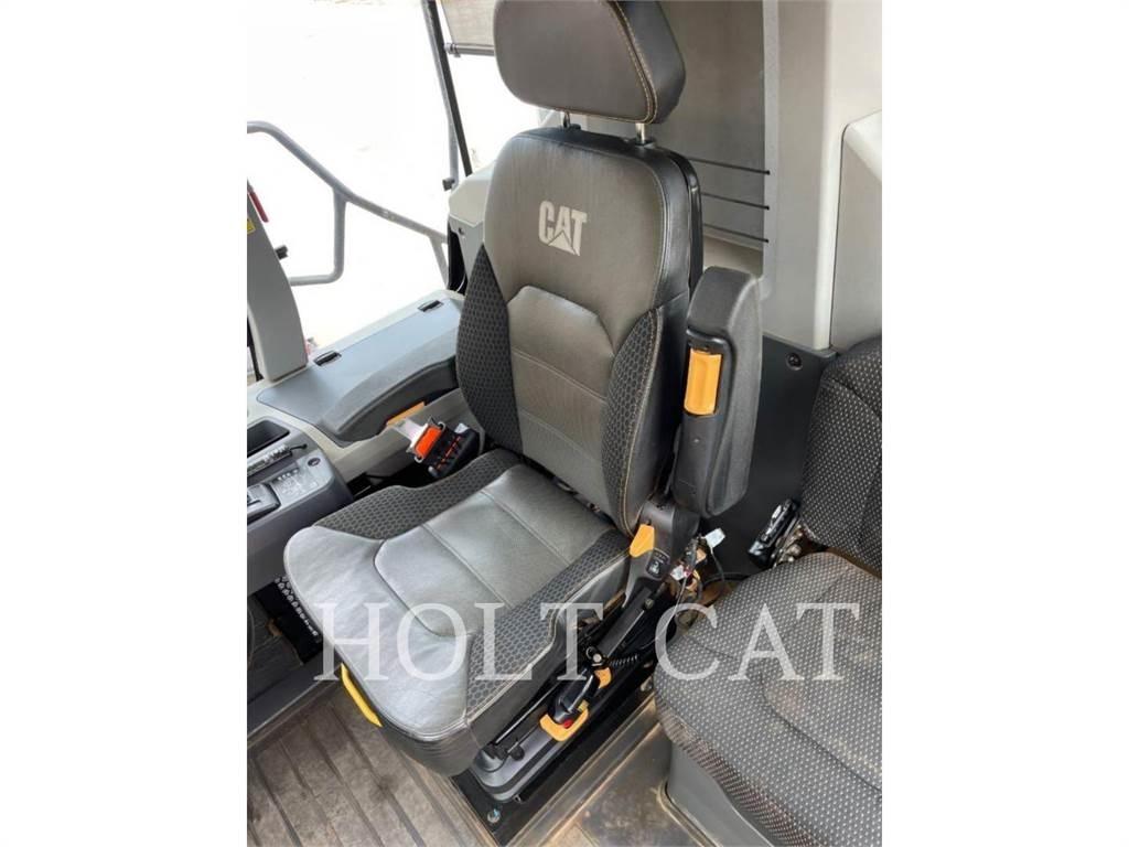 CAT 745 Шарнирно-сочленённые самосвалы