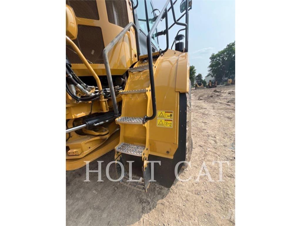 CAT 745 Шарнирно-сочленённые самосвалы