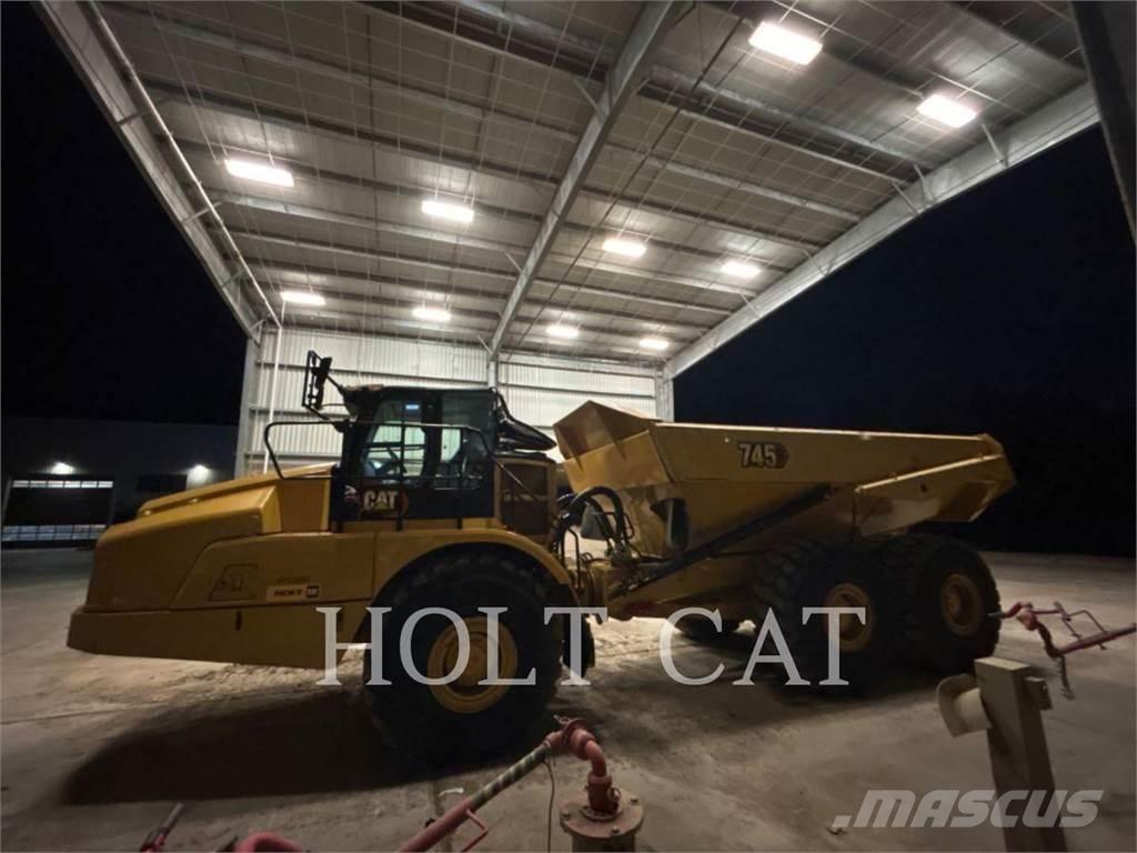 CAT 745 Шарнирно-сочленённые самосвалы