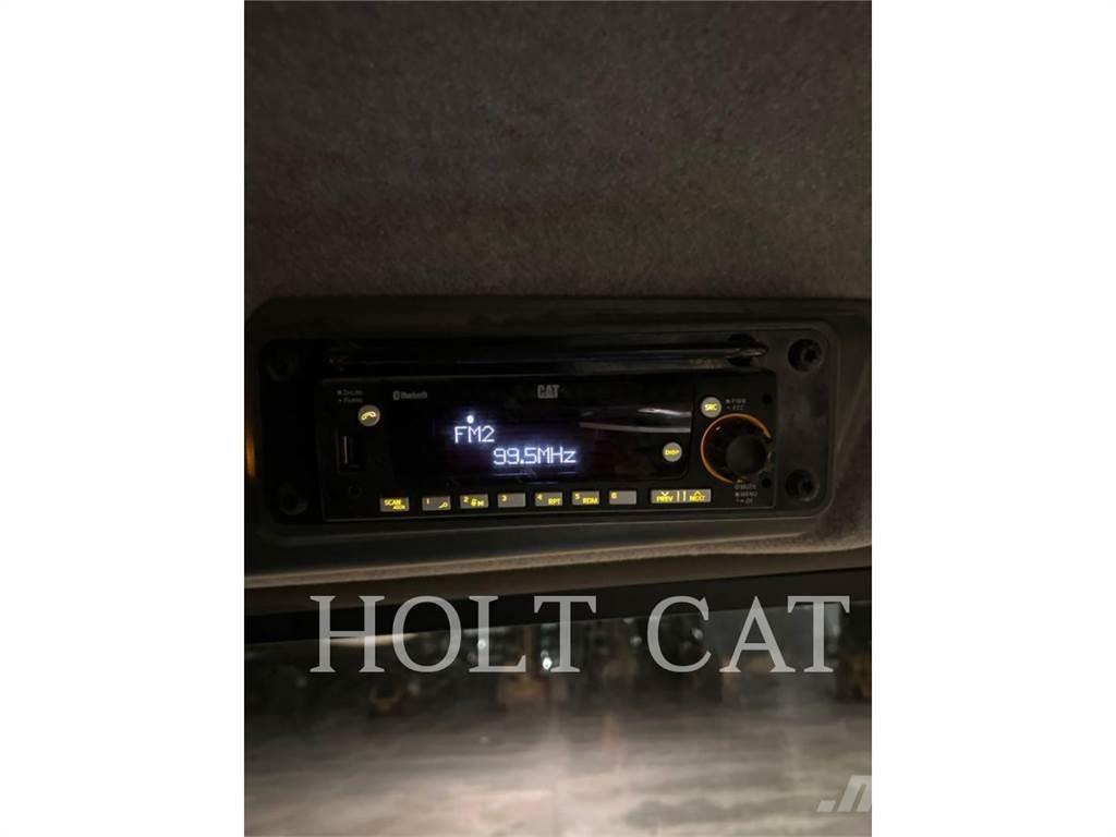 CAT 745 Шарнирно-сочленённые самосвалы