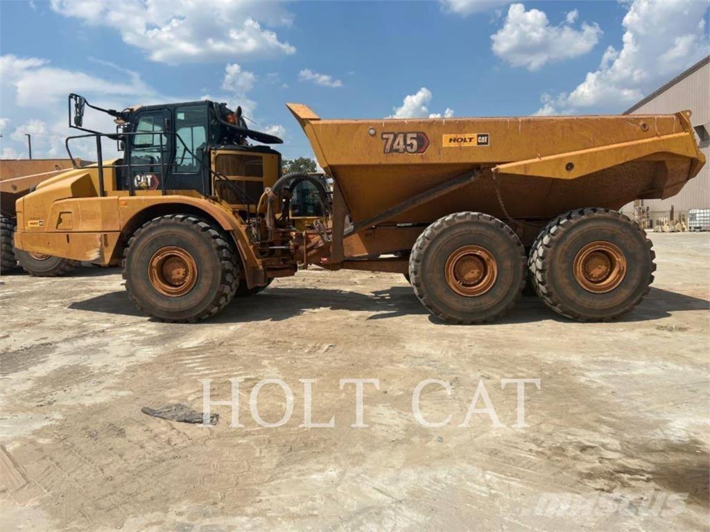 CAT 745 Шарнирно-сочленённые самосвалы