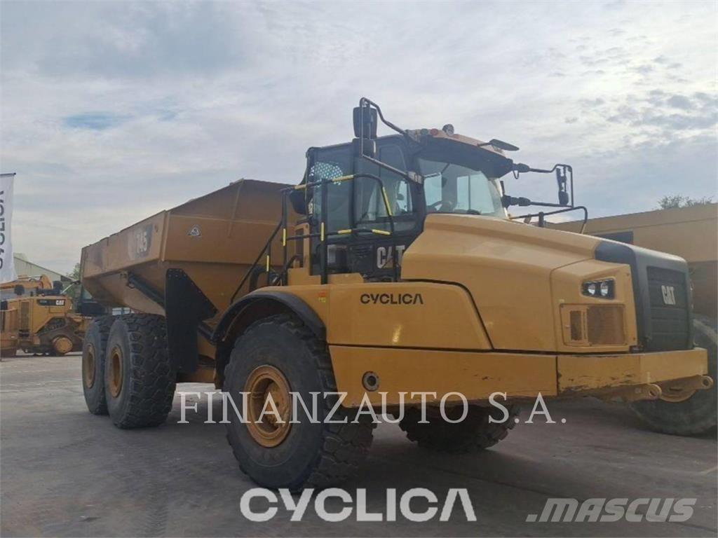 CAT 745 Шарнирно-сочленённые самосвалы