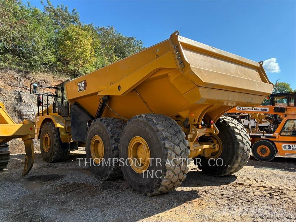 CAT 745 Шарнирно-сочленённые самосвалы