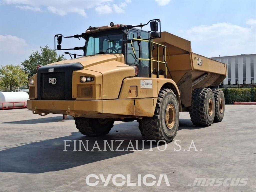 CAT 745 Шарнирно-сочленённые самосвалы