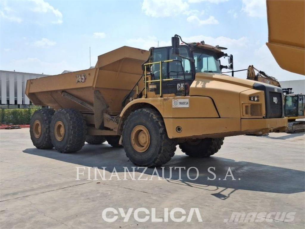 CAT 745 Шарнирно-сочленённые самосвалы