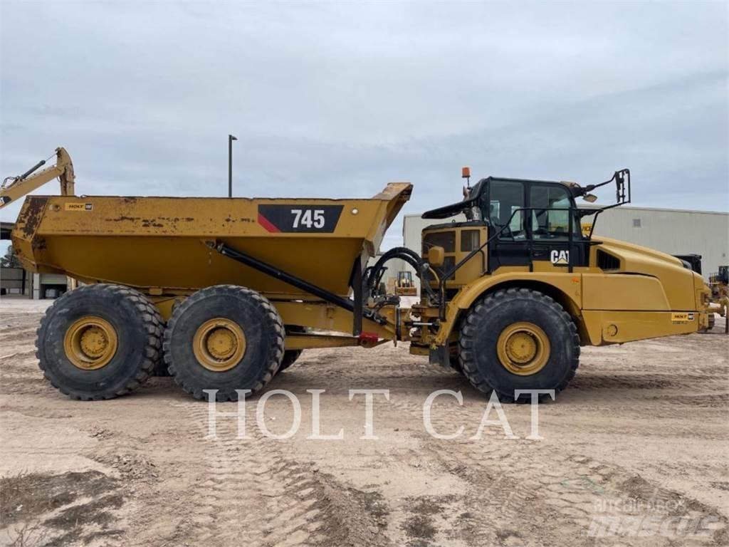 CAT 745 Шарнирно-сочленённые самосвалы
