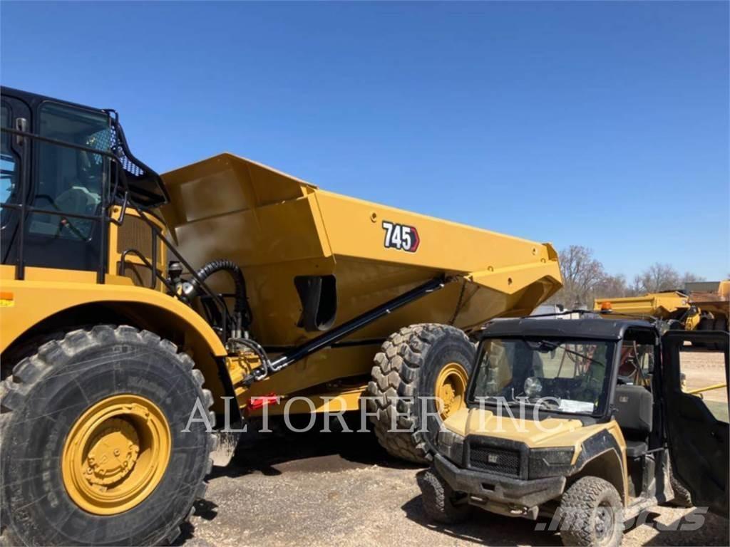 CAT 745-04 Шарнирно-сочленённые самосвалы