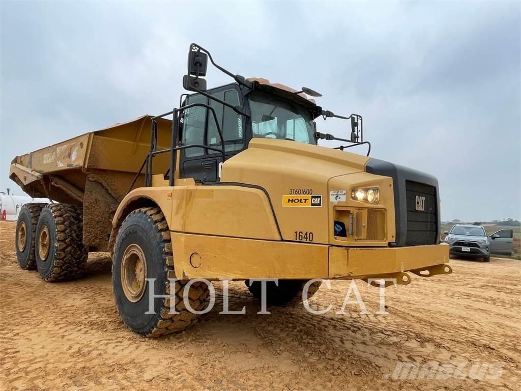 CAT 745-04 Шарнирно-сочленённые самосвалы