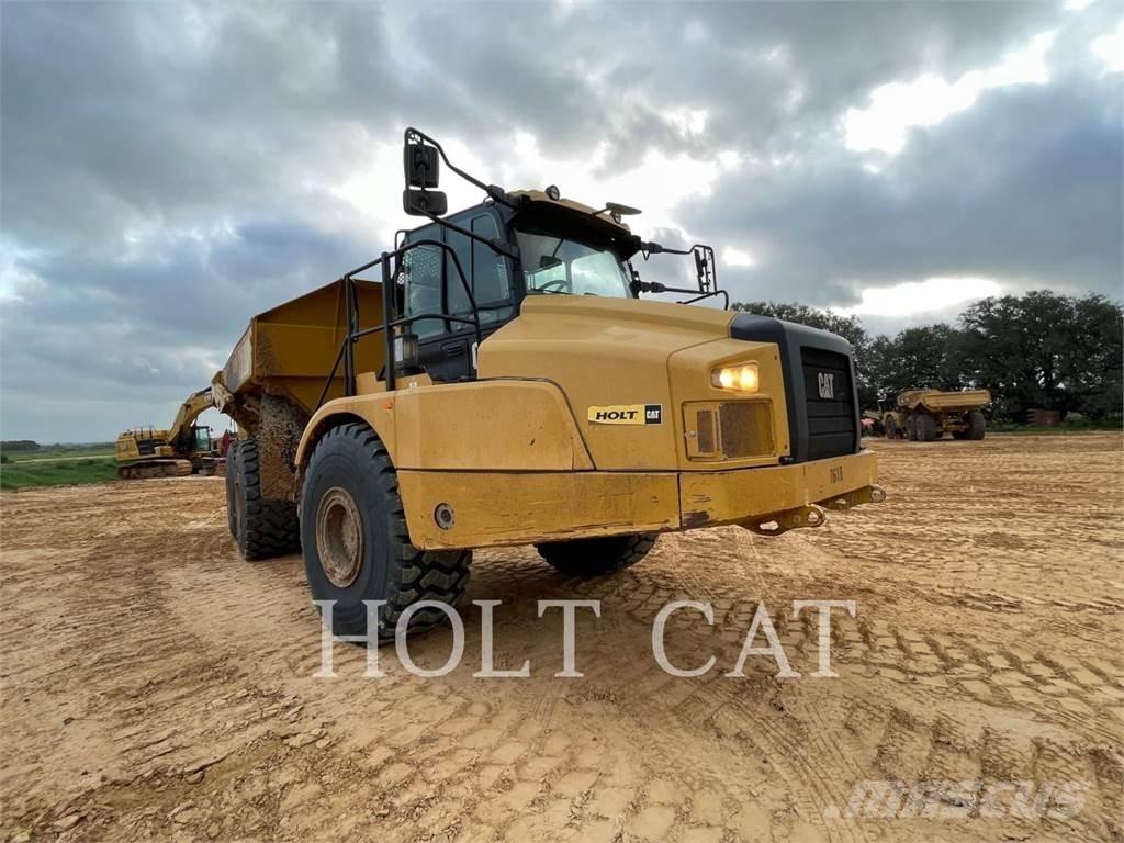 CAT 745-04 Шарнирно-сочленённые самосвалы