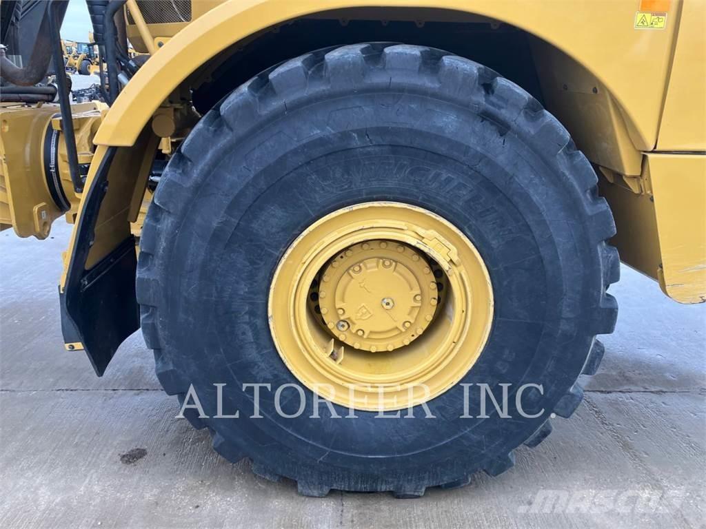 CAT 745-04 Шарнирно-сочленённые самосвалы