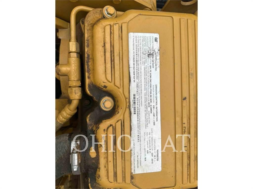 CAT 745-04 Шарнирно-сочленённые самосвалы