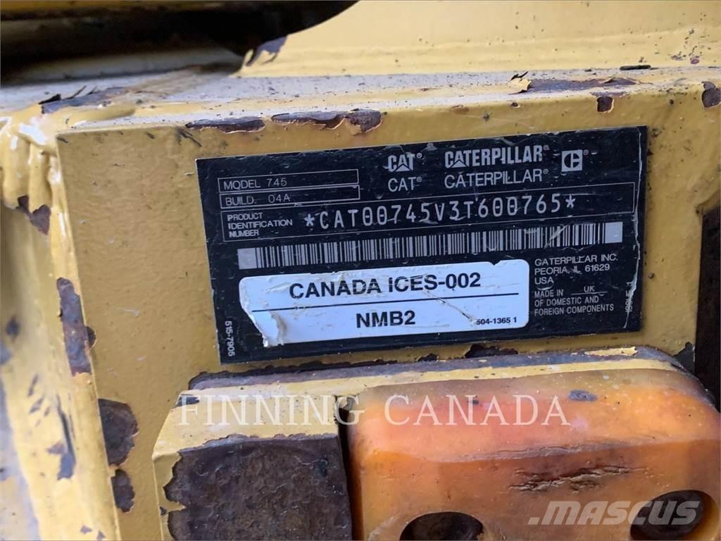CAT 745-04 Шарнирно-сочленённые самосвалы