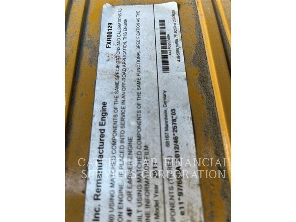 CAT 745-04A Шарнирно-сочленённые самосвалы