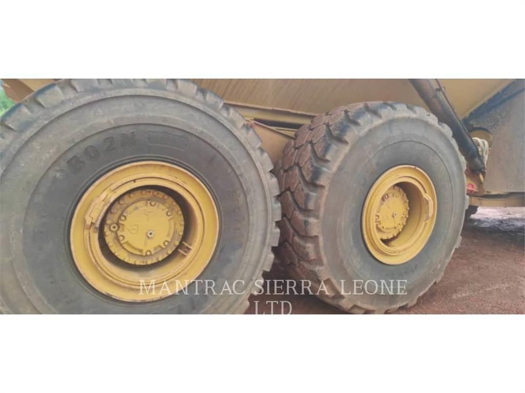 CAT 745-04LRC Шарнирно-сочленённые самосвалы
