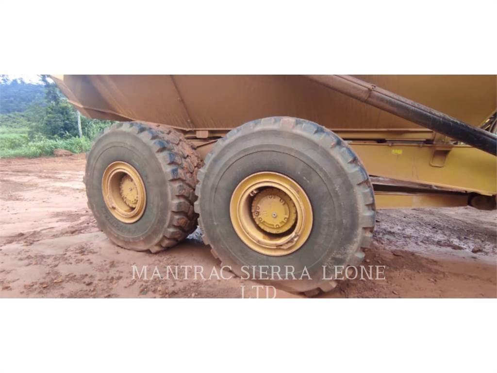 CAT 745-04LRC Шарнирно-сочленённые самосвалы