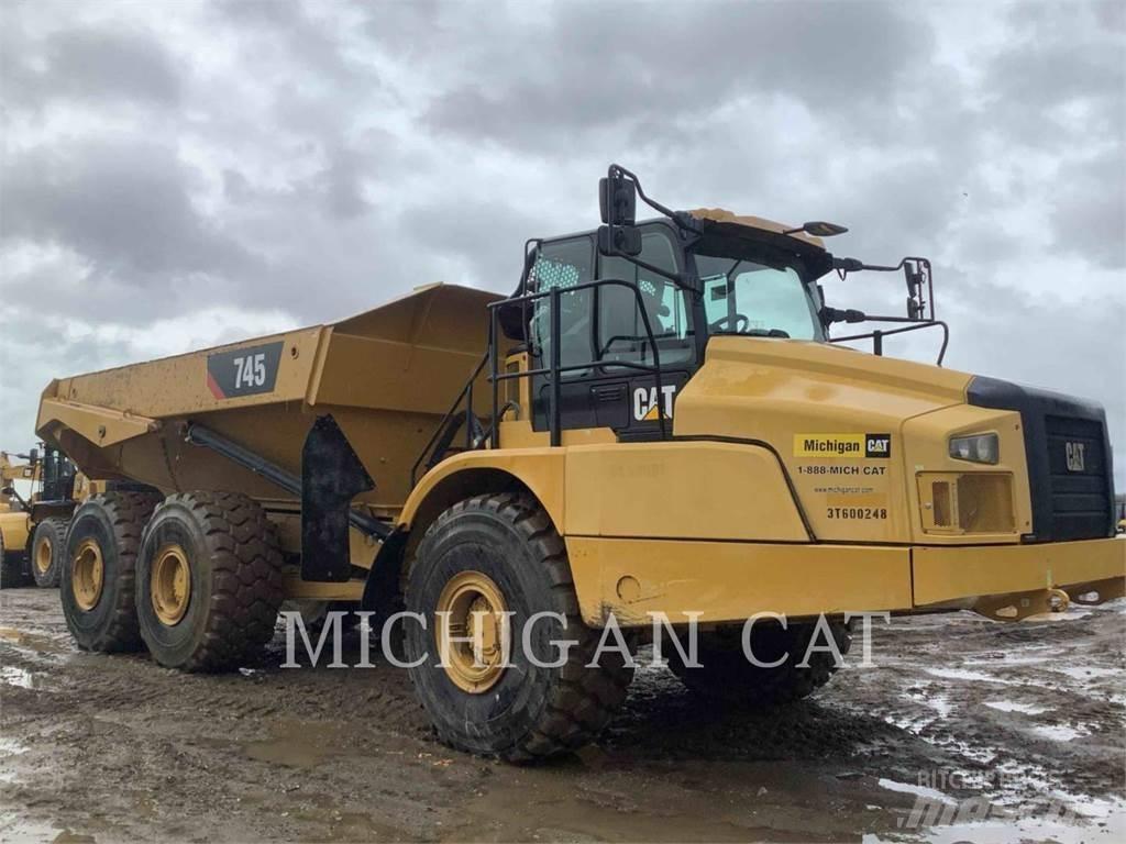 CAT 745 T Шарнирно-сочленённые самосвалы