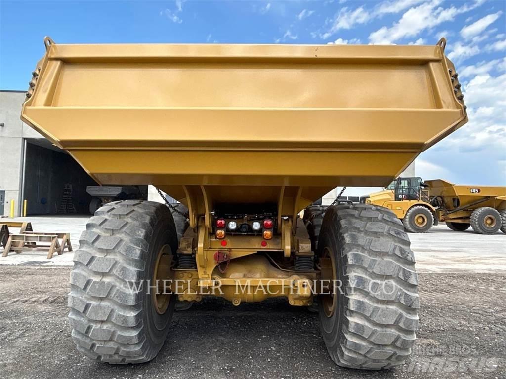CAT 745 TG Шарнирно-сочленённые самосвалы