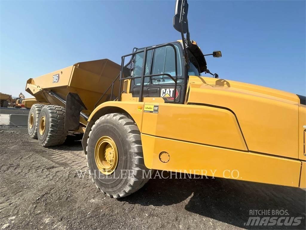 CAT 745 TG Шарнирно-сочленённые самосвалы