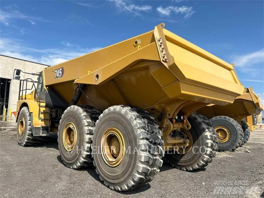 CAT 745 TG Шарнирно-сочленённые самосвалы