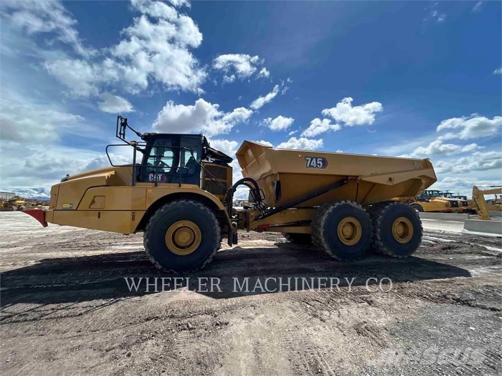 CAT 745 TG Шарнирно-сочленённые самосвалы