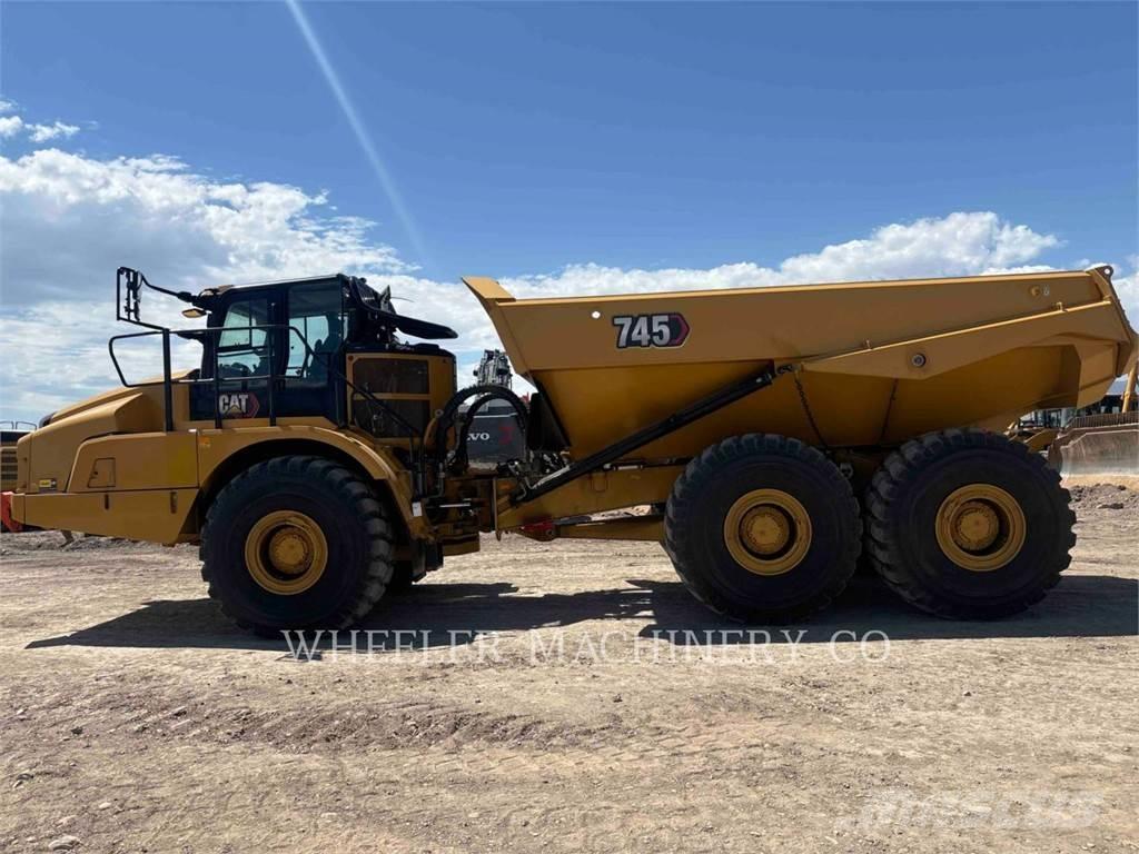 CAT 745 TG Шарнирно-сочленённые самосвалы