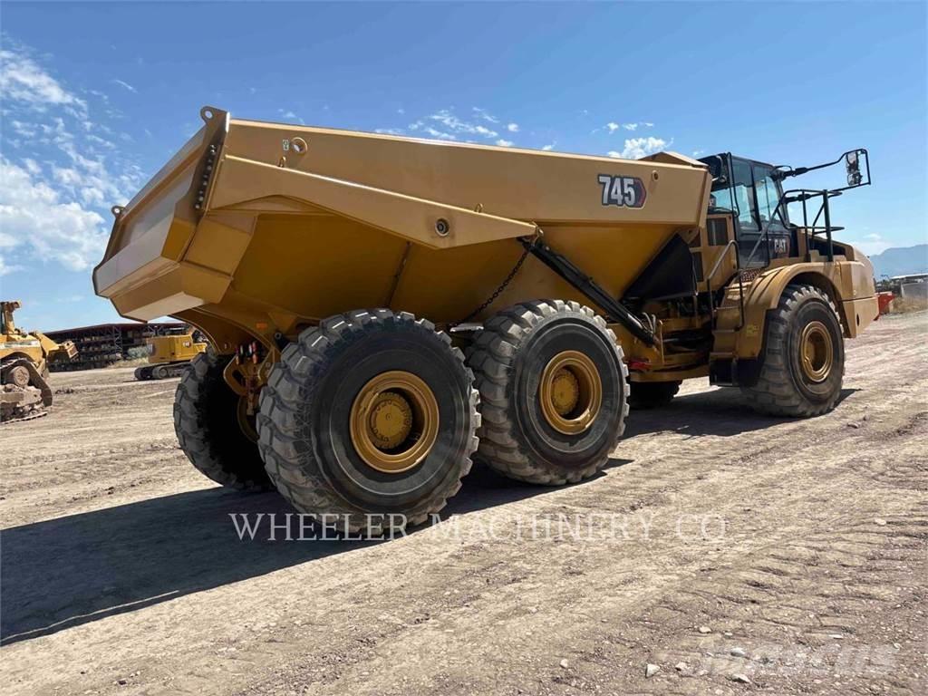 CAT 745 TG Шарнирно-сочленённые самосвалы