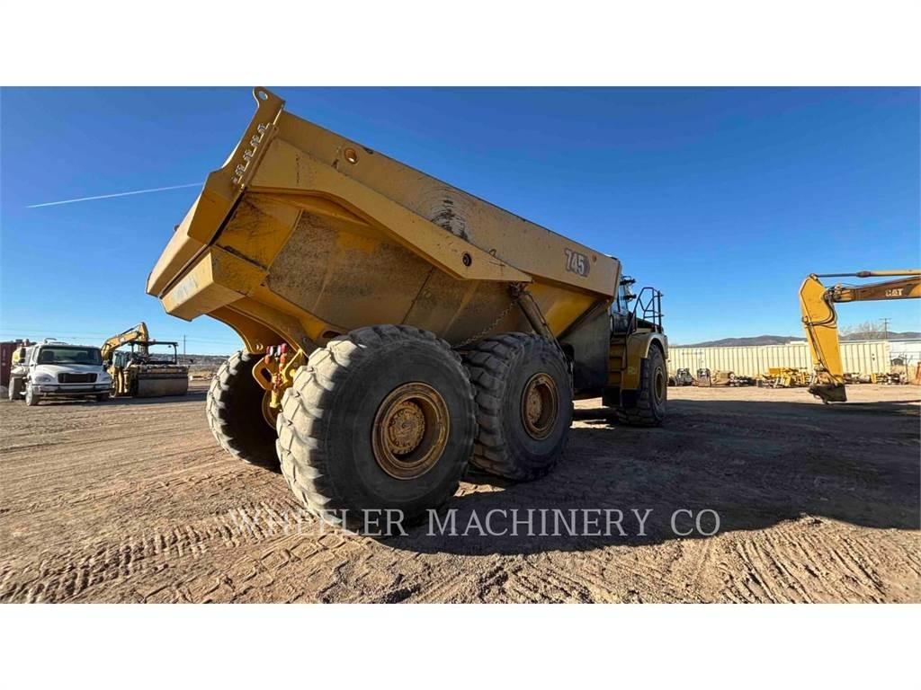 CAT 745 TG Шарнирно-сочленённые самосвалы