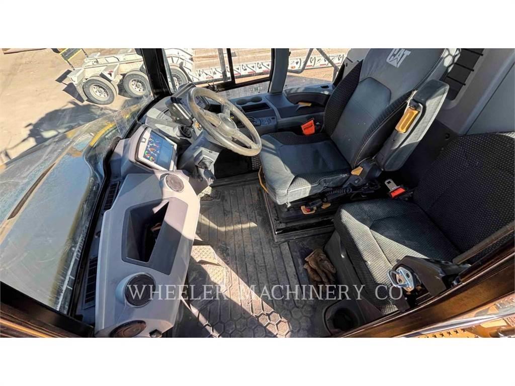 CAT 745 TG Шарнирно-сочленённые самосвалы